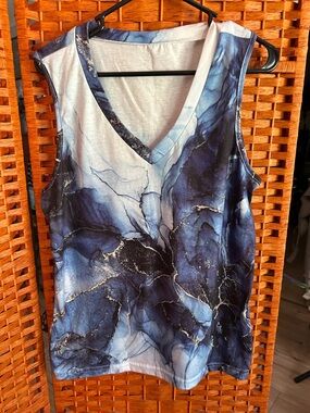 Blue marble tank ✂️